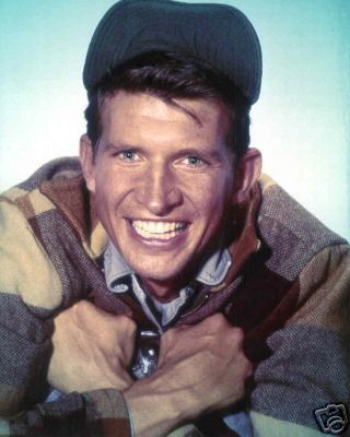 A nice color closeup of Eb