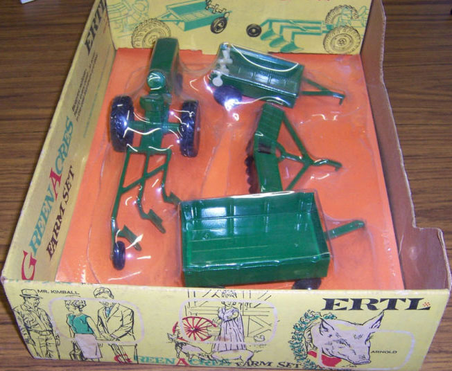 Ertl produced this fine die cast metal replica of Oliver's Hoyt-Clagwell